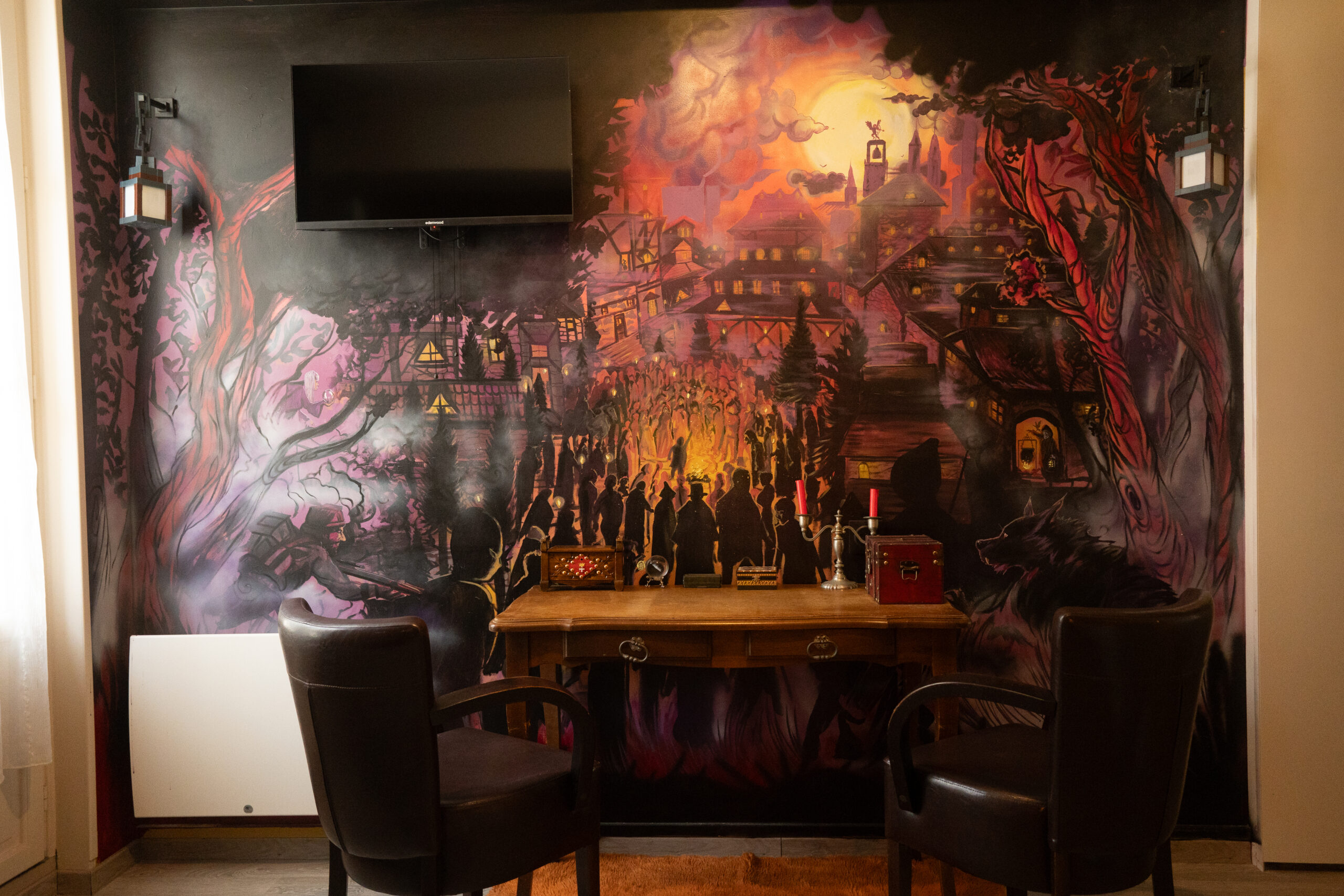 Thiercelieux fresque airbnb chateaugiron